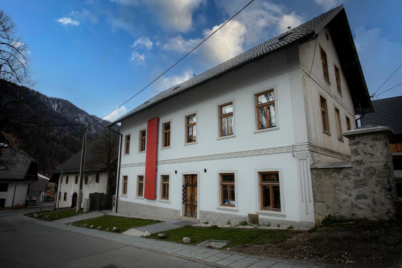 Pr'Gavedarjo Eco Heritage B&B Кранська Гора Екстер'єр фото
